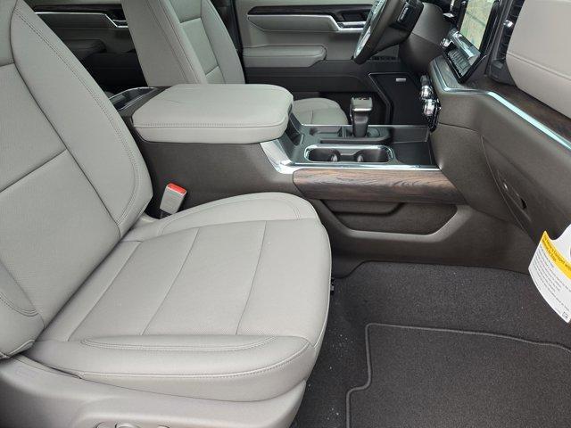 new 2025 GMC Sierra 1500 car, priced at $54,540
