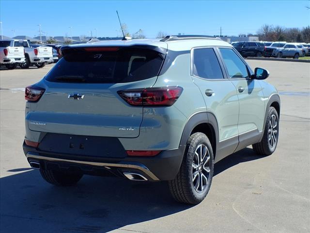 new 2025 Chevrolet TrailBlazer car, priced at $32,080