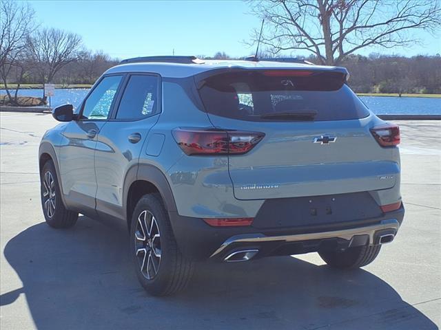 new 2025 Chevrolet TrailBlazer car, priced at $32,080