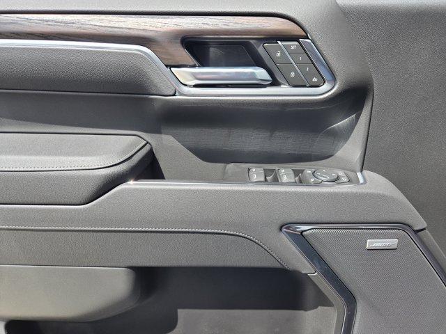 new 2025 GMC Sierra 1500 car, priced at $56,825