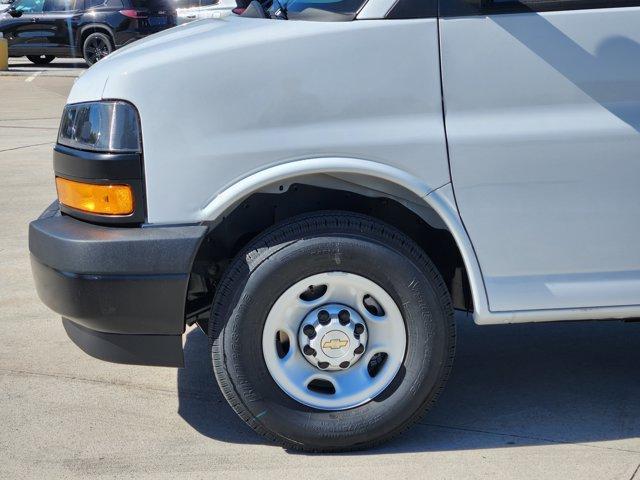 new 2025 Chevrolet Express 2500 car