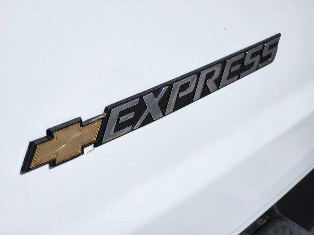 new 2025 Chevrolet Express 2500 car