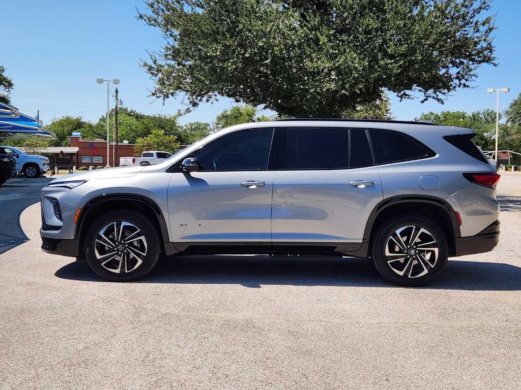 used 2025 Buick Enclave car, priced at $45,977