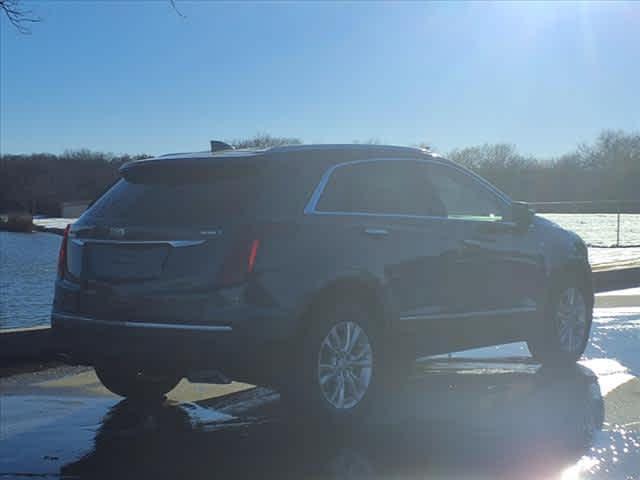 used 2021 Cadillac XT5 car, priced at $29,977