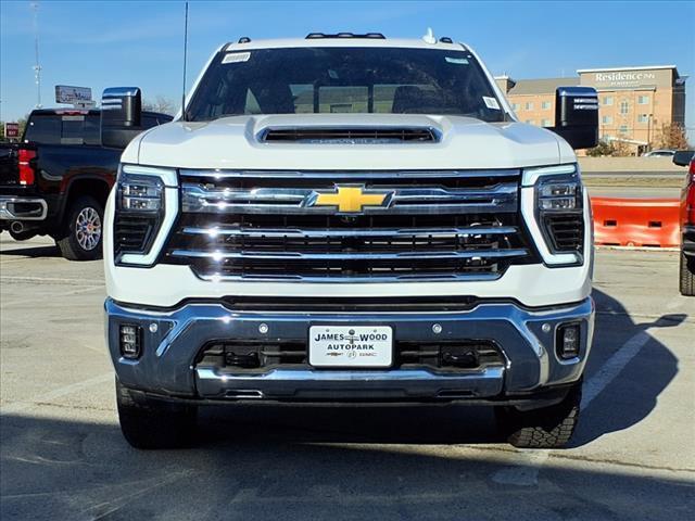 new 2025 Chevrolet Silverado 3500 car, priced at $77,704