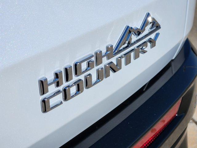 new 2026 Chevrolet Traverse car, priced at $61,490