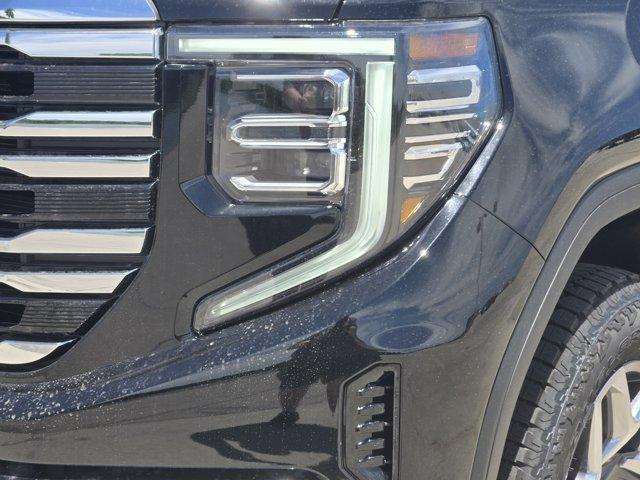 new 2025 GMC Sierra 1500 car, priced at $58,520