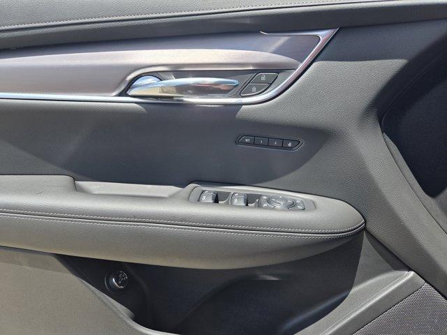 new 2025 Cadillac XT6 car, priced at $49,565