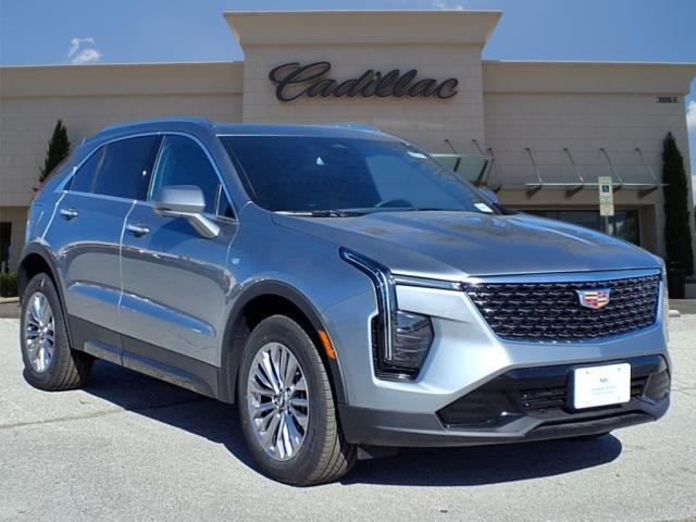 new 2025 Cadillac XT4 car, priced at $43,990