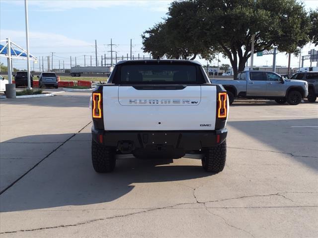 new 2025 GMC HUMMER EV car