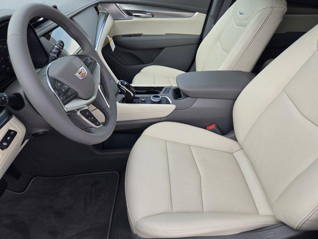 new 2025 Cadillac XT5 car, priced at $56,790