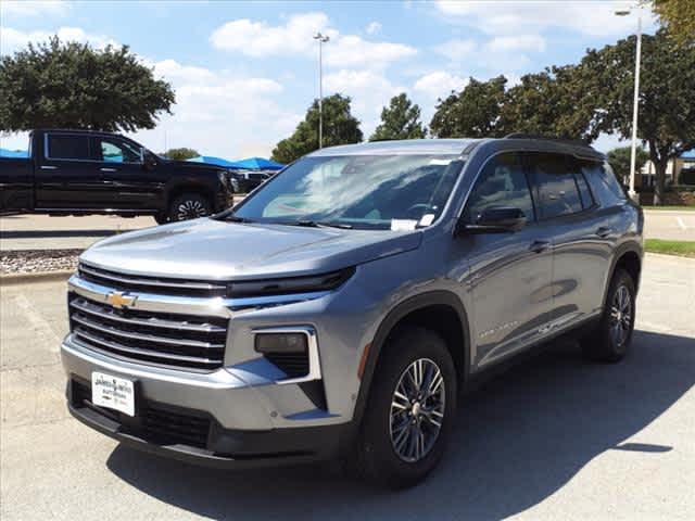 new 2024 Chevrolet Traverse car, priced at $45,675