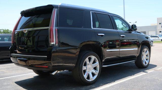 used 2018 Cadillac Escalade car, priced at $25,750