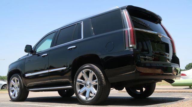 used 2018 Cadillac Escalade car, priced at $25,750