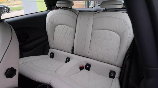 used 2022 MINI SE Hardtop car, priced at $18,950