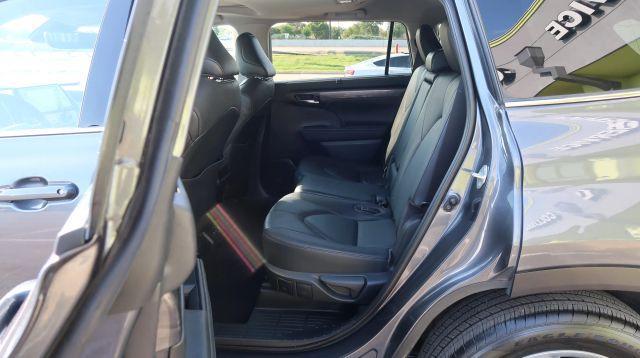 used 2020 Toyota Highlander car, priced at $27,850