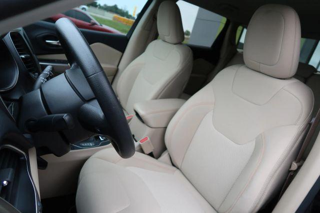 used 2019 Jeep Cherokee car, priced at $14,550