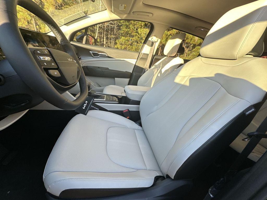 new 2026 Kia Sportage car, priced at $31,296