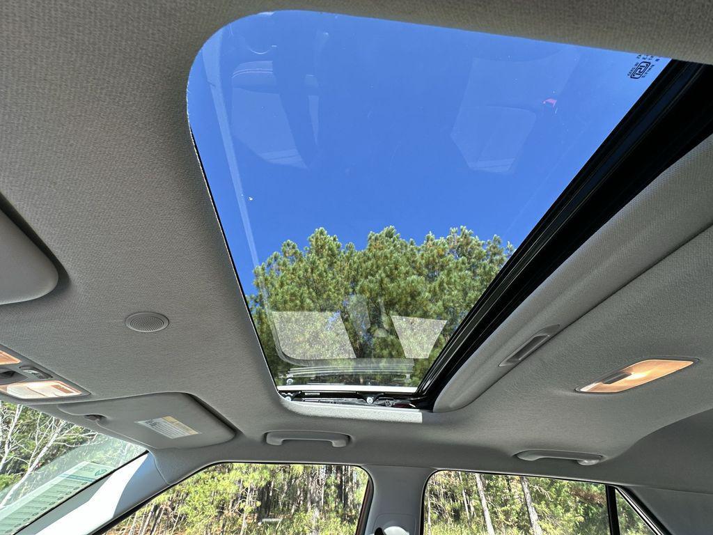 used 2024 Hyundai Venue car, priced at $17,921