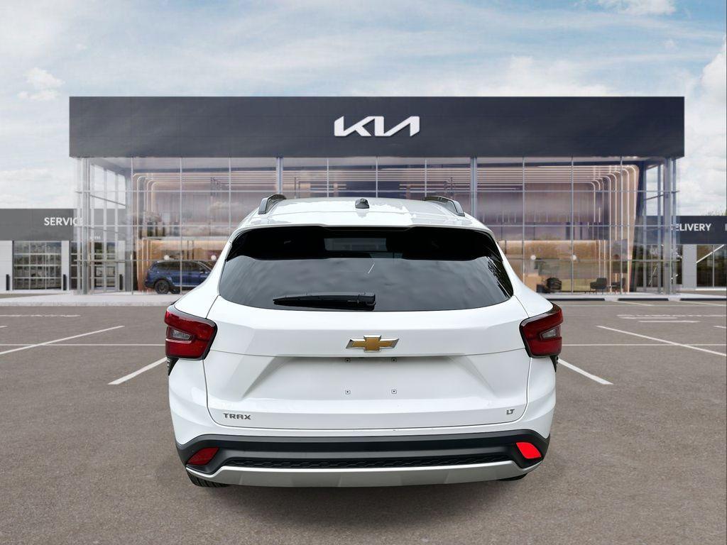 used 2024 Chevrolet Trax car, priced at $20,619