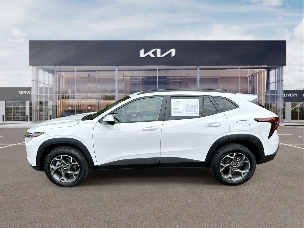 used 2024 Chevrolet Trax car, priced at $20,619