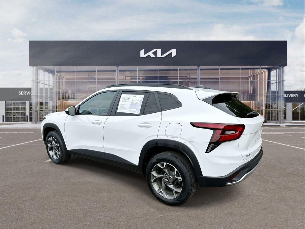 used 2024 Chevrolet Trax car, priced at $20,619