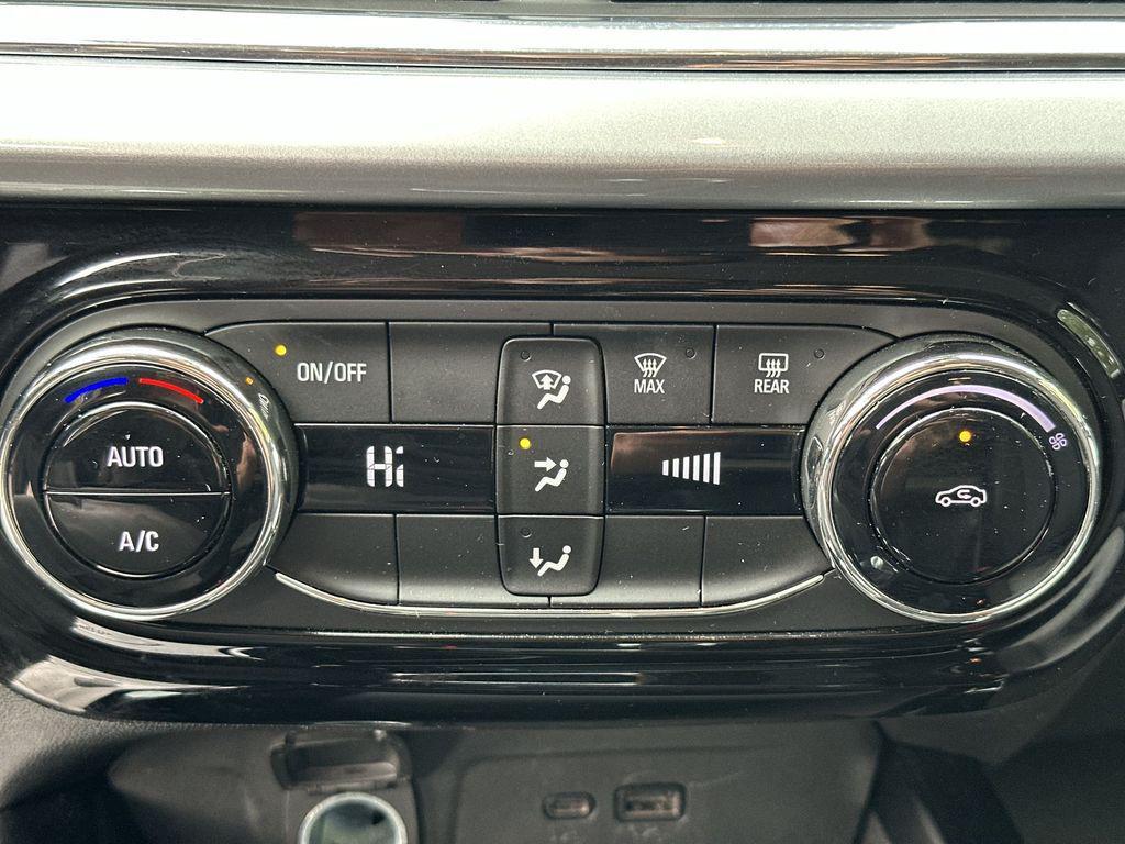 used 2024 Chevrolet Trax car, priced at $20,619