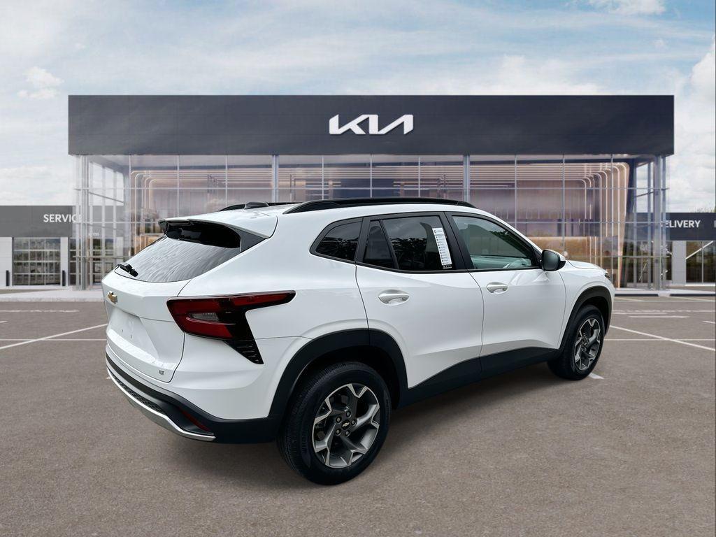 used 2024 Chevrolet Trax car, priced at $20,619