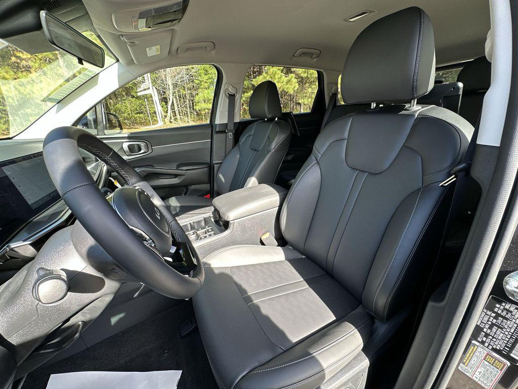 new 2025 Kia Sorento car, priced at $31,630