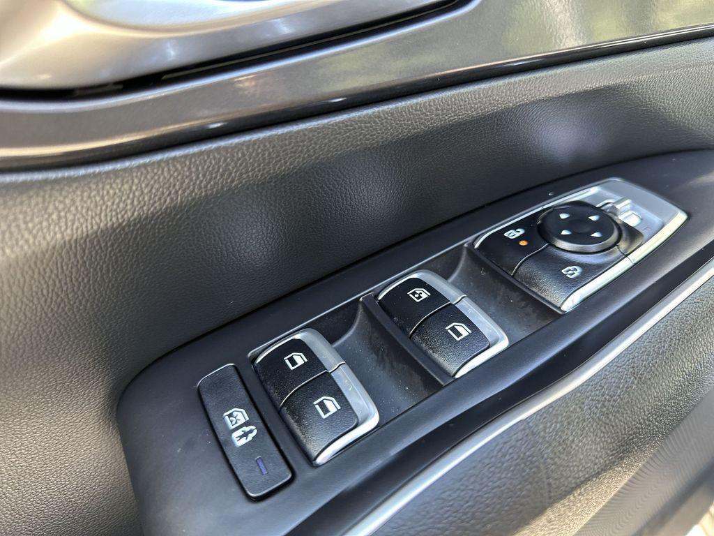 new 2025 Kia Sorento car, priced at $31,630