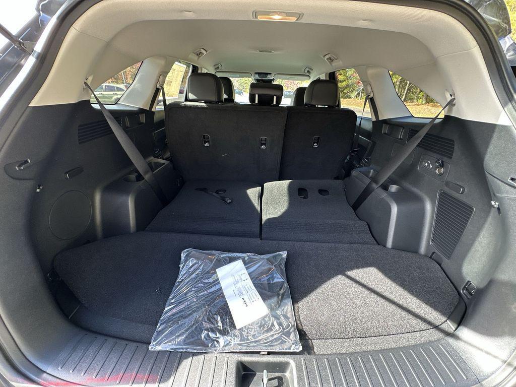 new 2025 Kia Sorento car, priced at $31,630