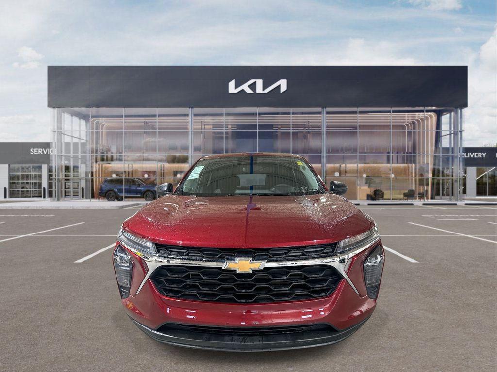 used 2024 Chevrolet Trax car, priced at $19,196