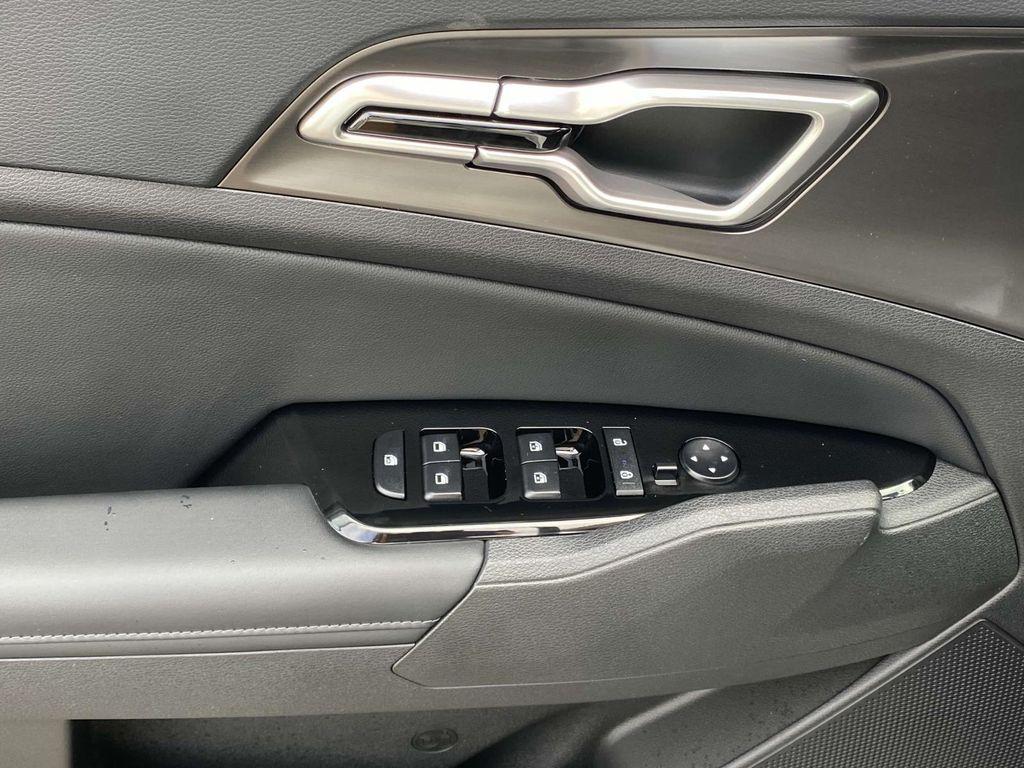 new 2025 Kia Sportage Hybrid car, priced at $29,512