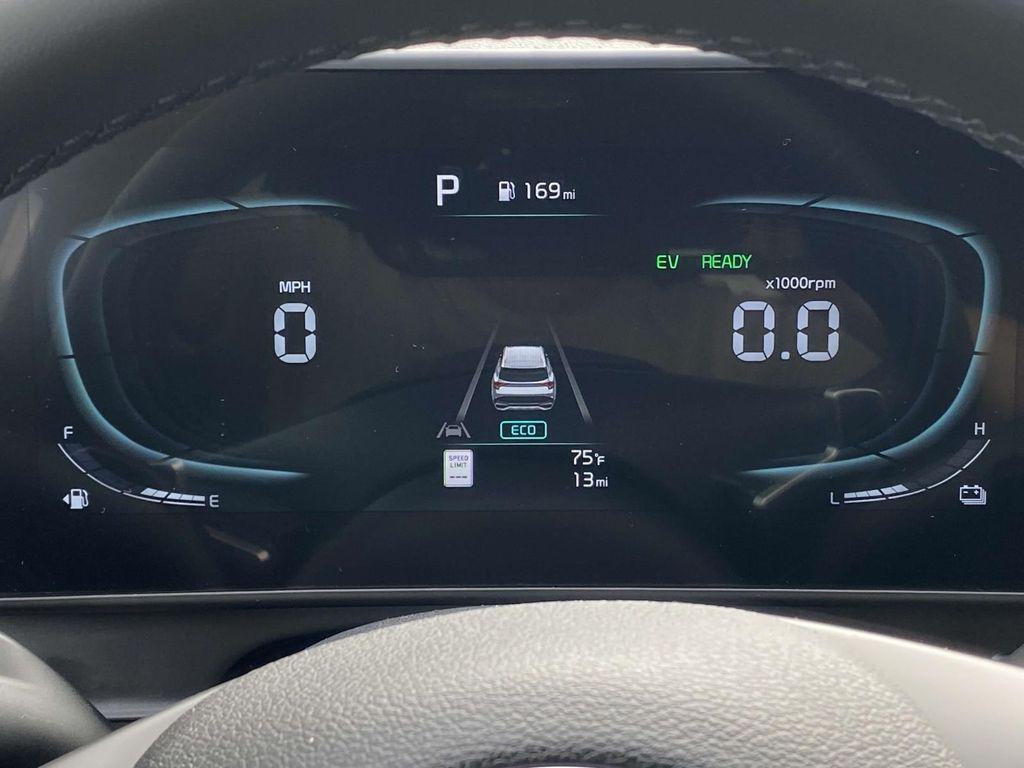 new 2025 Kia Sportage Hybrid car, priced at $29,512