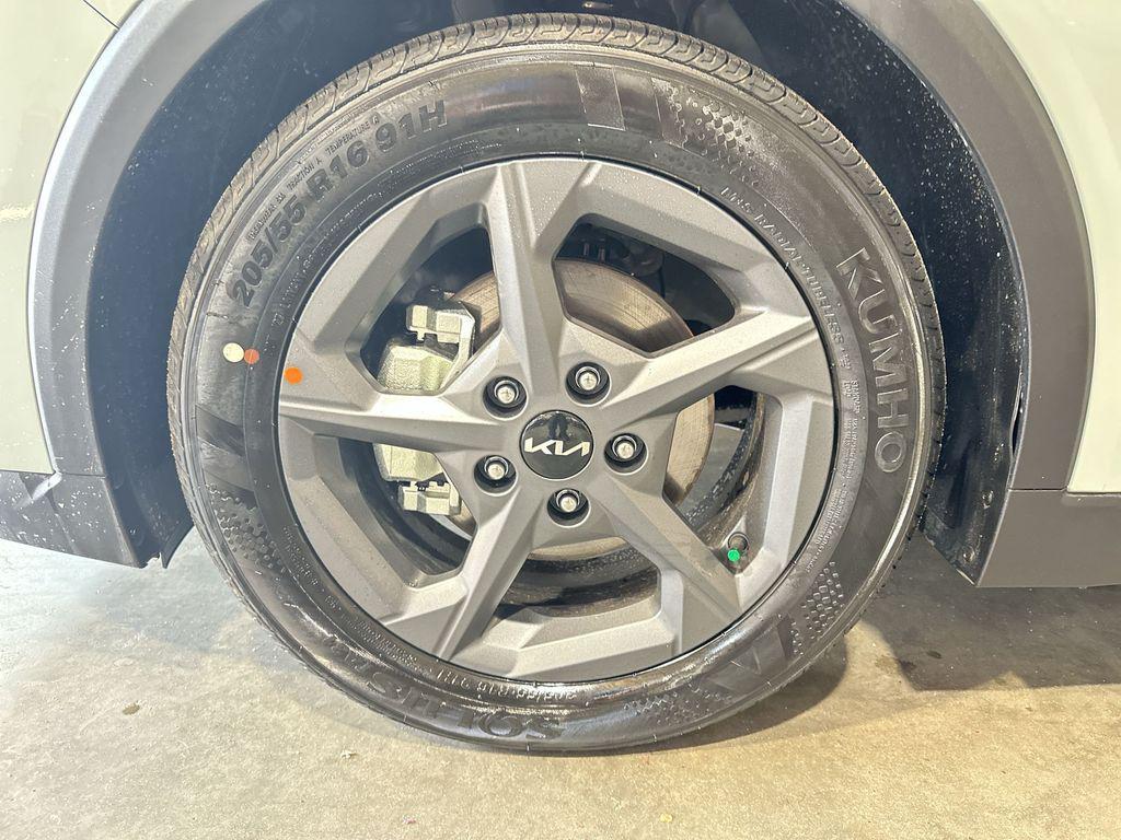 new 2025 Kia K4 car, priced at $24,330