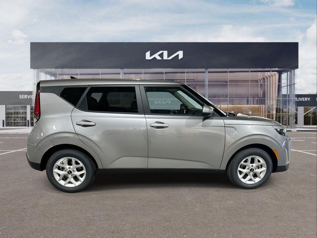 new 2025 Kia Soul car, priced at $21,875