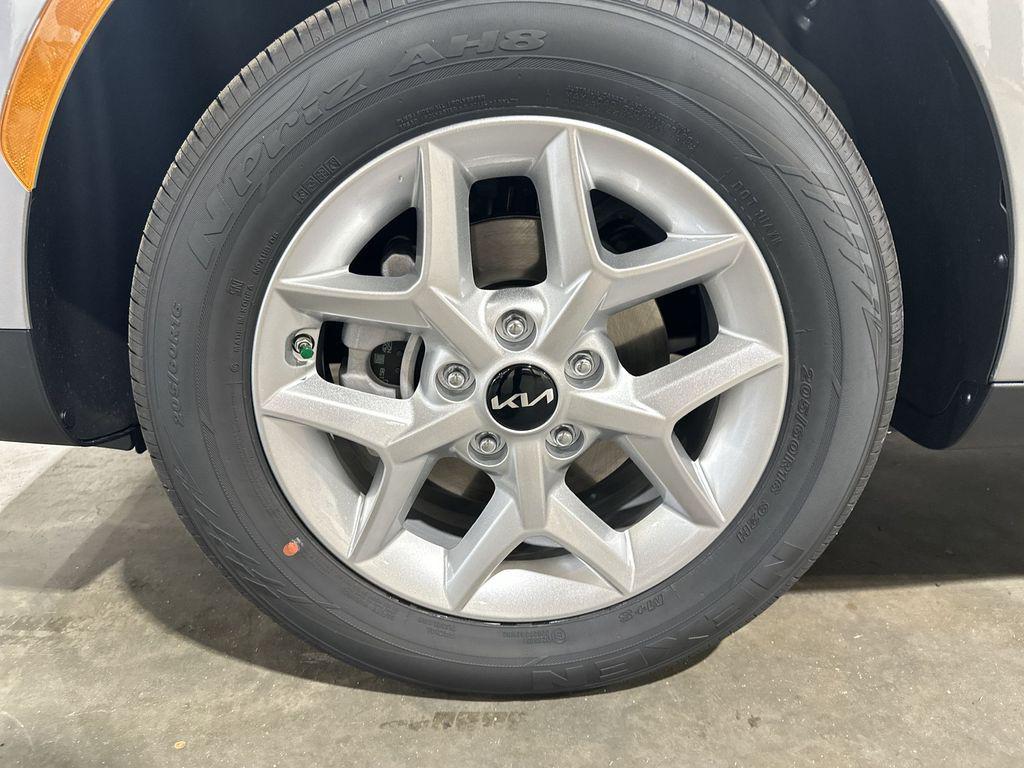 new 2025 Kia Soul car, priced at $21,875