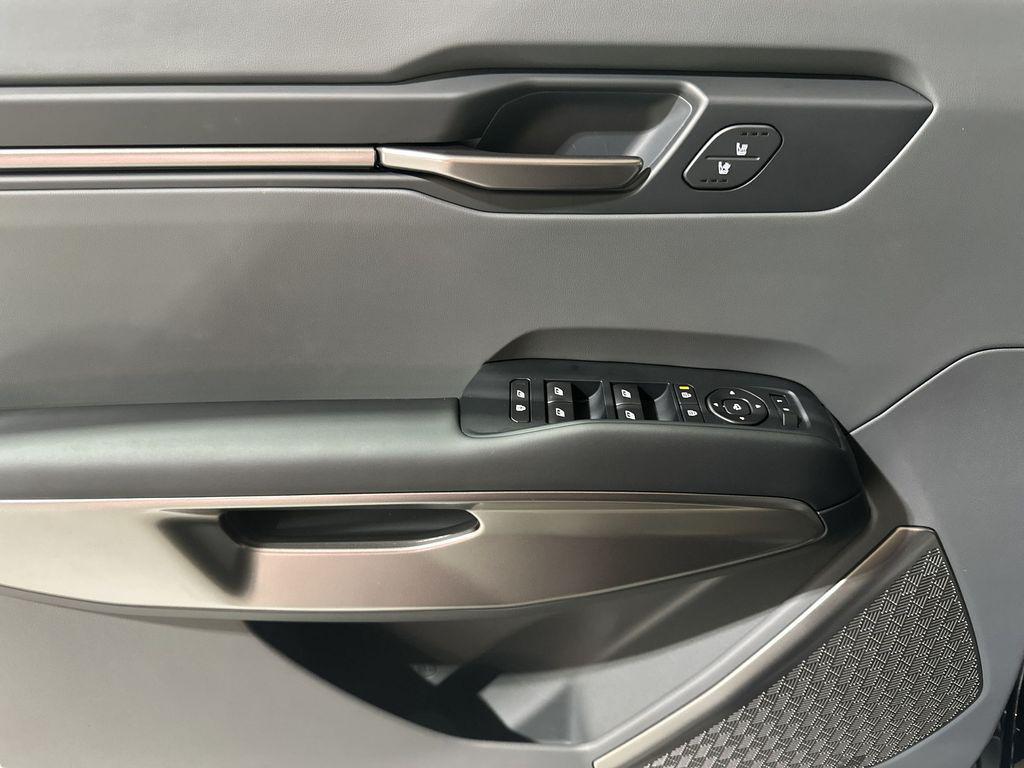 new 2026 Kia EV9 car, priced at $48,402