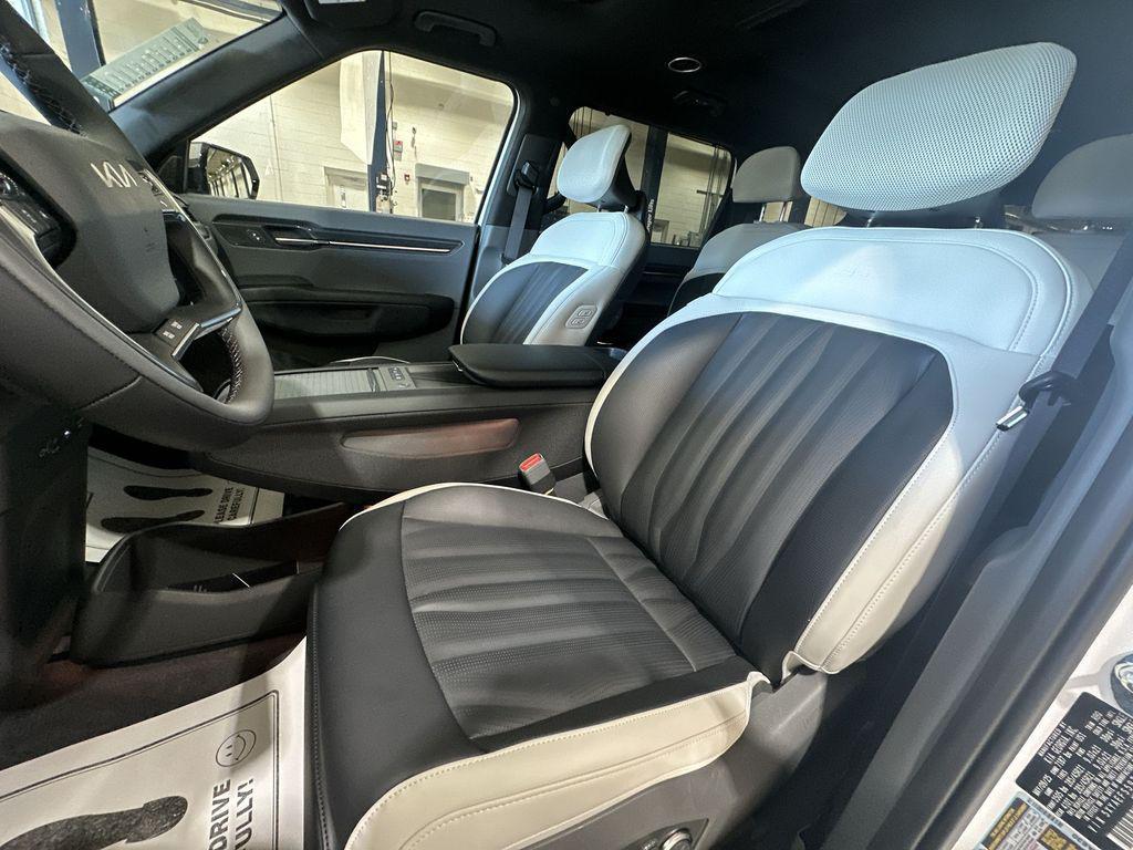 new 2026 Kia EV9 car, priced at $63,431