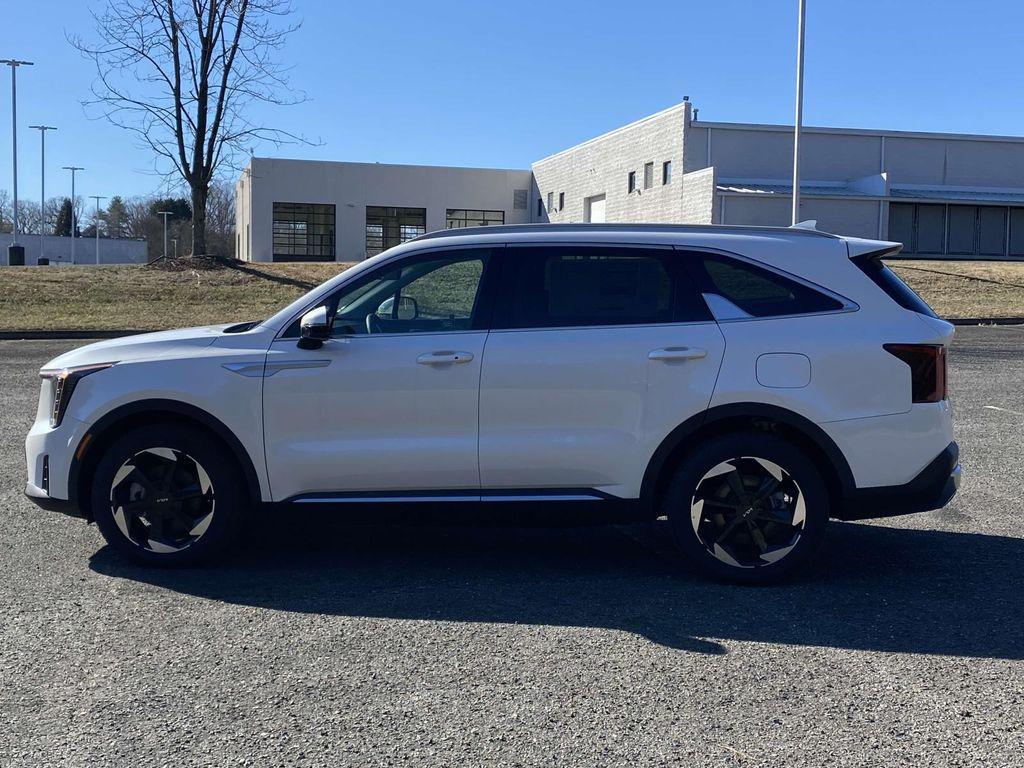 used 2025 Kia Sorento Hybrid car, priced at $31,831