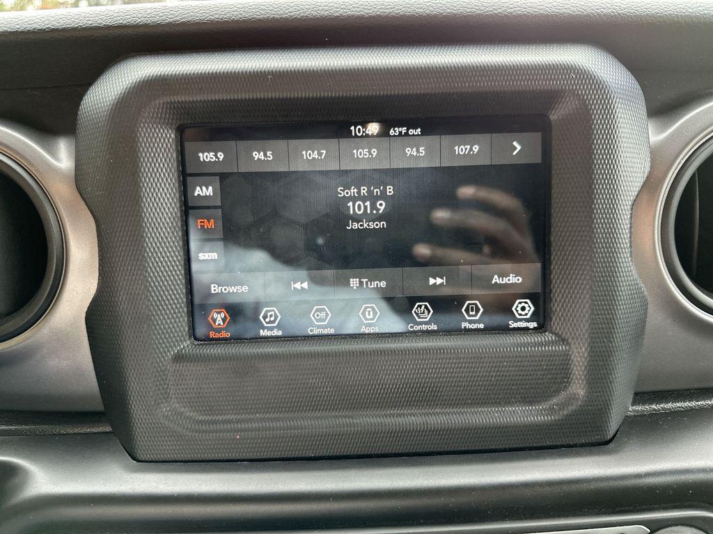 used 2021 Jeep Wrangler Unlimited car, priced at $27,110