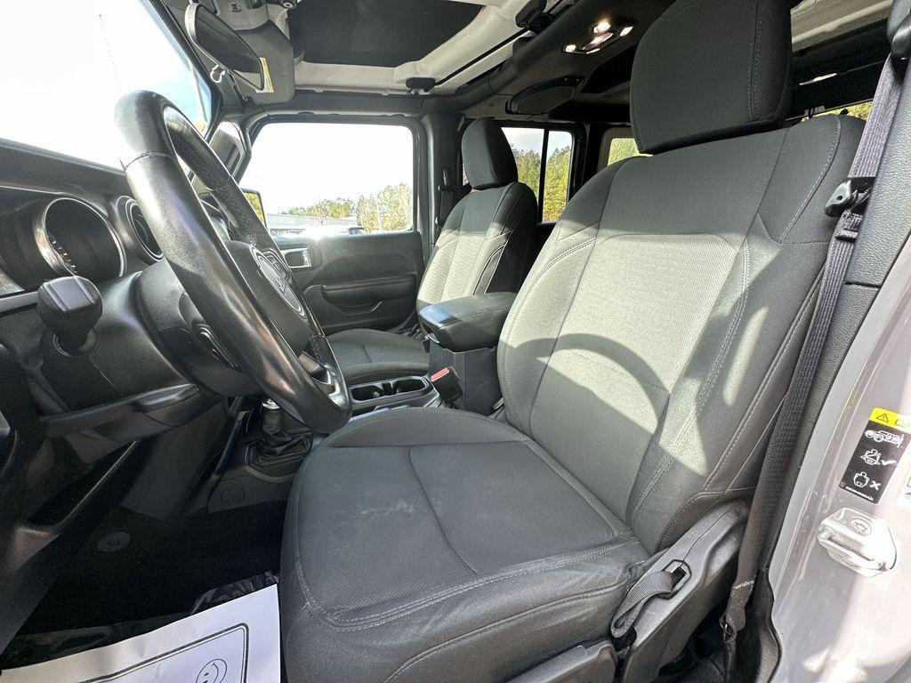 used 2021 Jeep Wrangler Unlimited car, priced at $27,110
