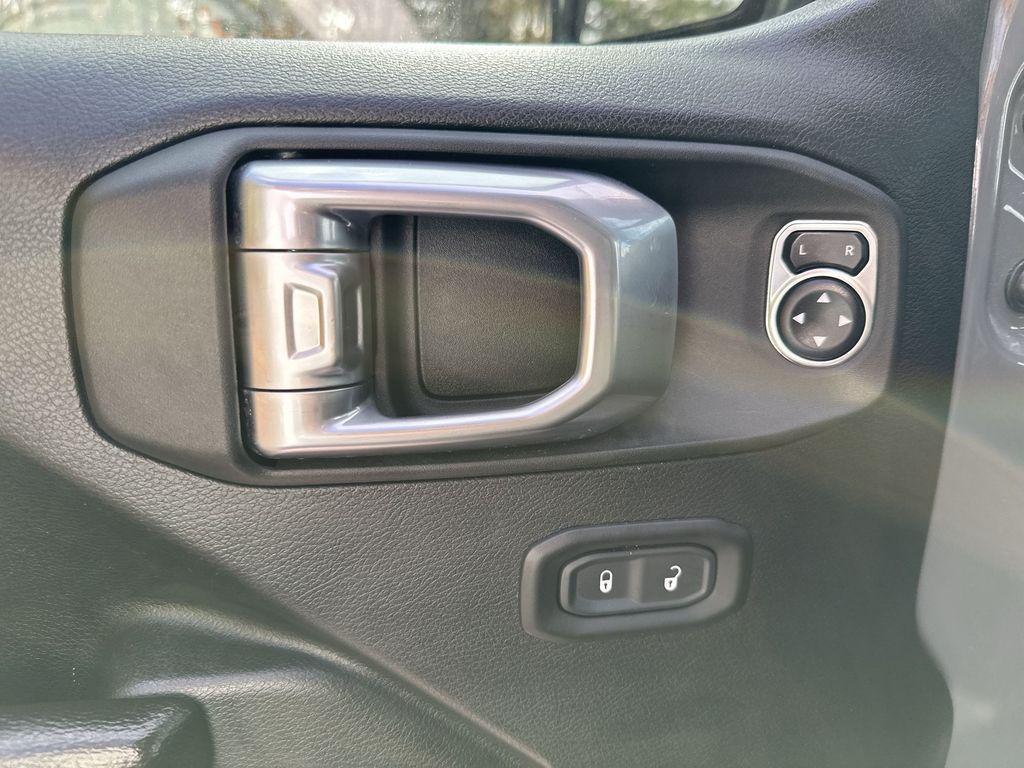 used 2021 Jeep Wrangler Unlimited car, priced at $27,110