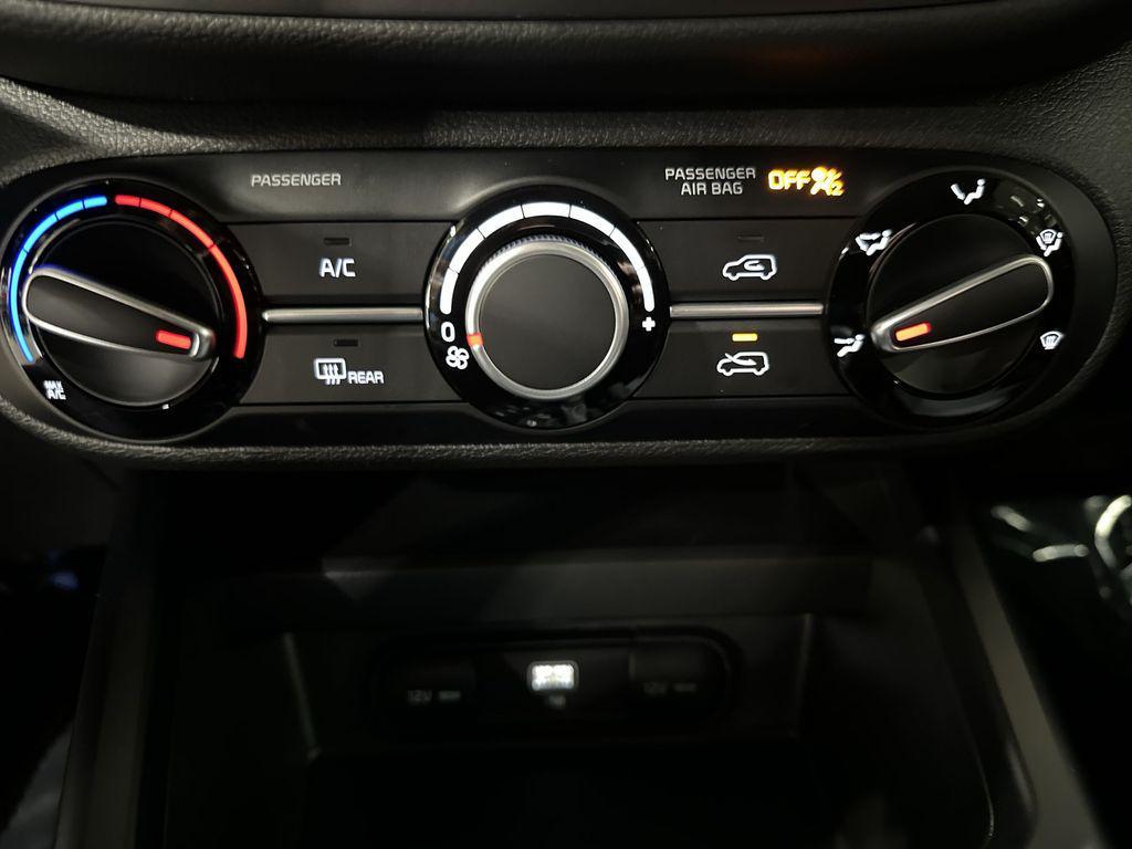 new 2025 Kia Soul car, priced at $21,875