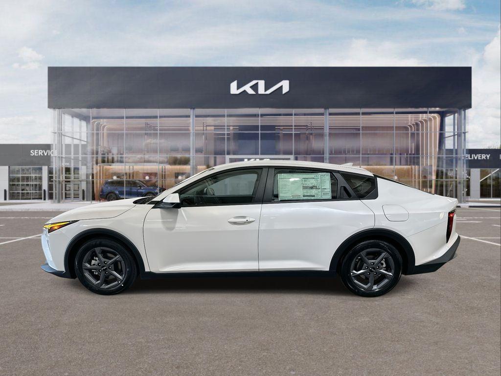 new 2025 Kia K4 car, priced at $23,974