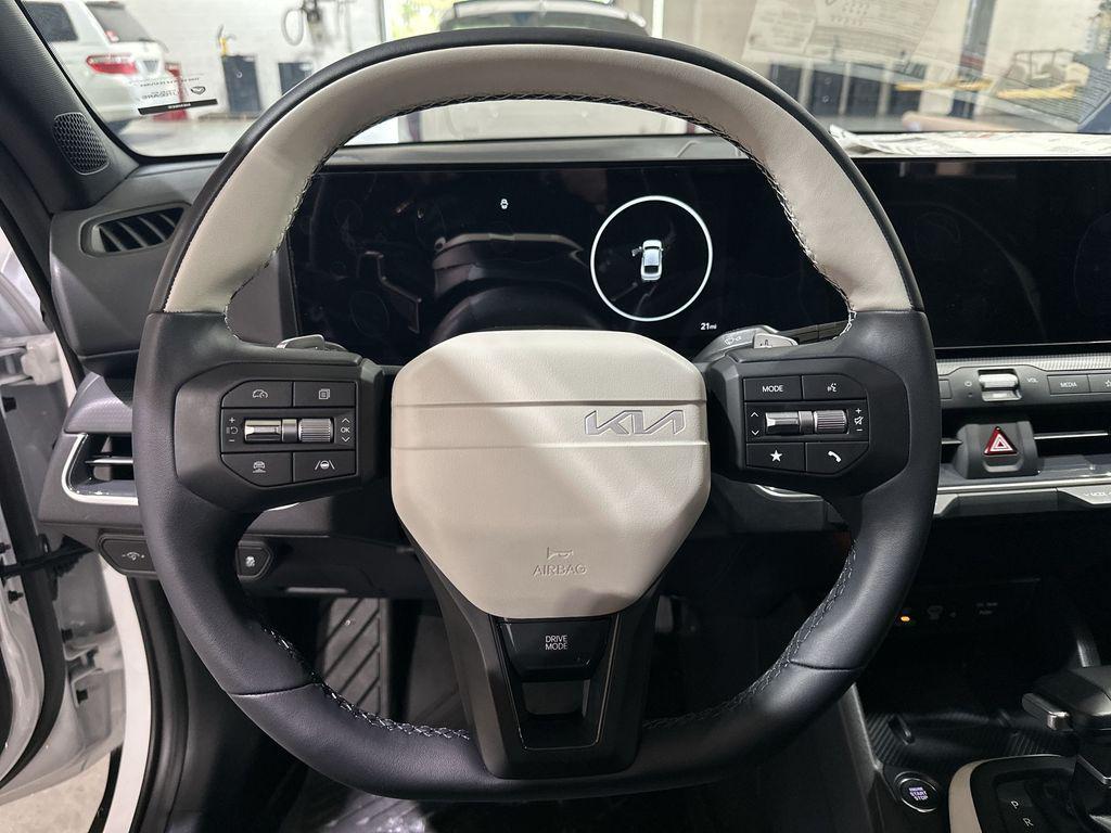 new 2025 Kia K4 car, priced at $24,555