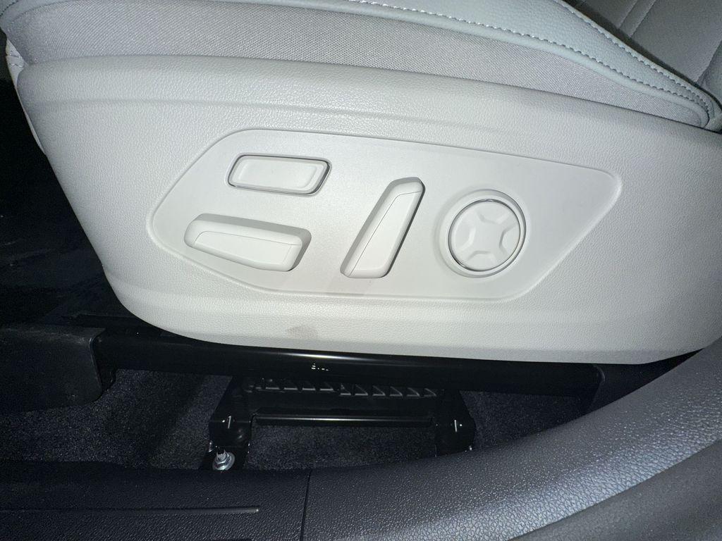 new 2026 Kia Sorento Plug-In Hybrid car, priced at $53,535