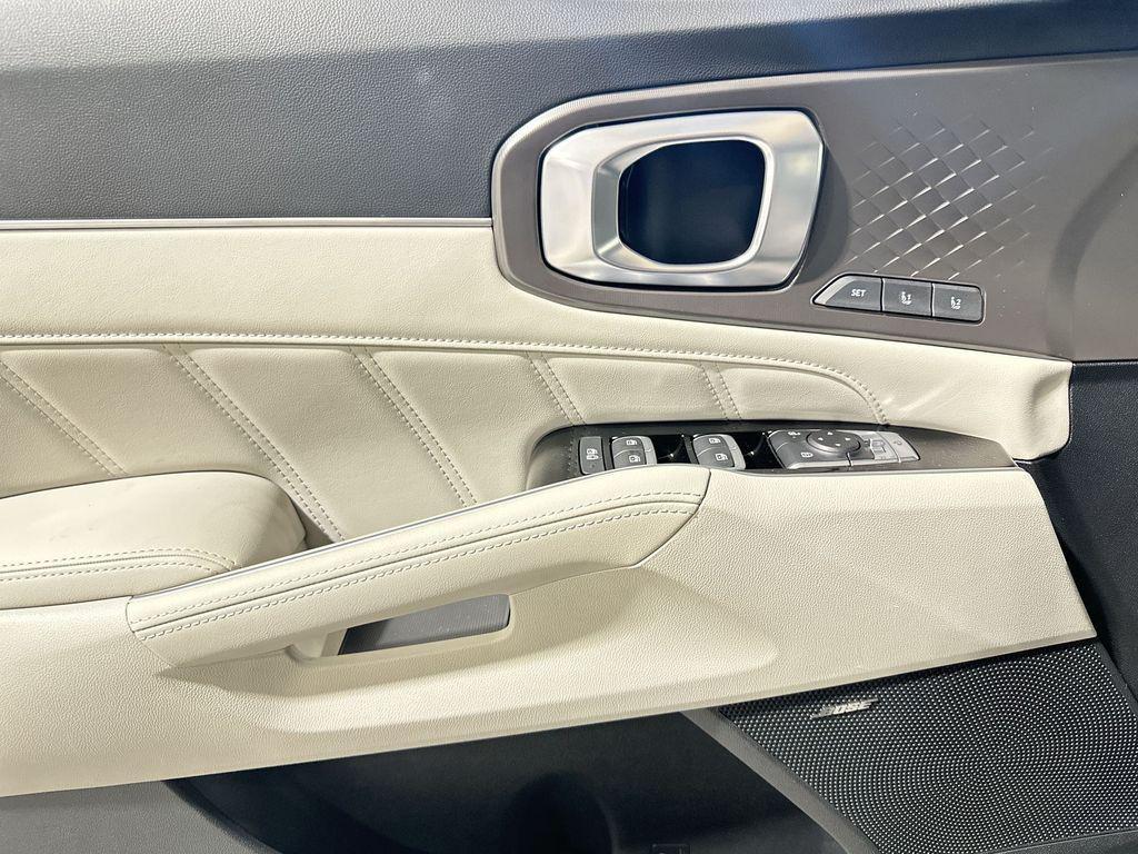 new 2026 Kia Sorento Plug-In Hybrid car, priced at $53,535