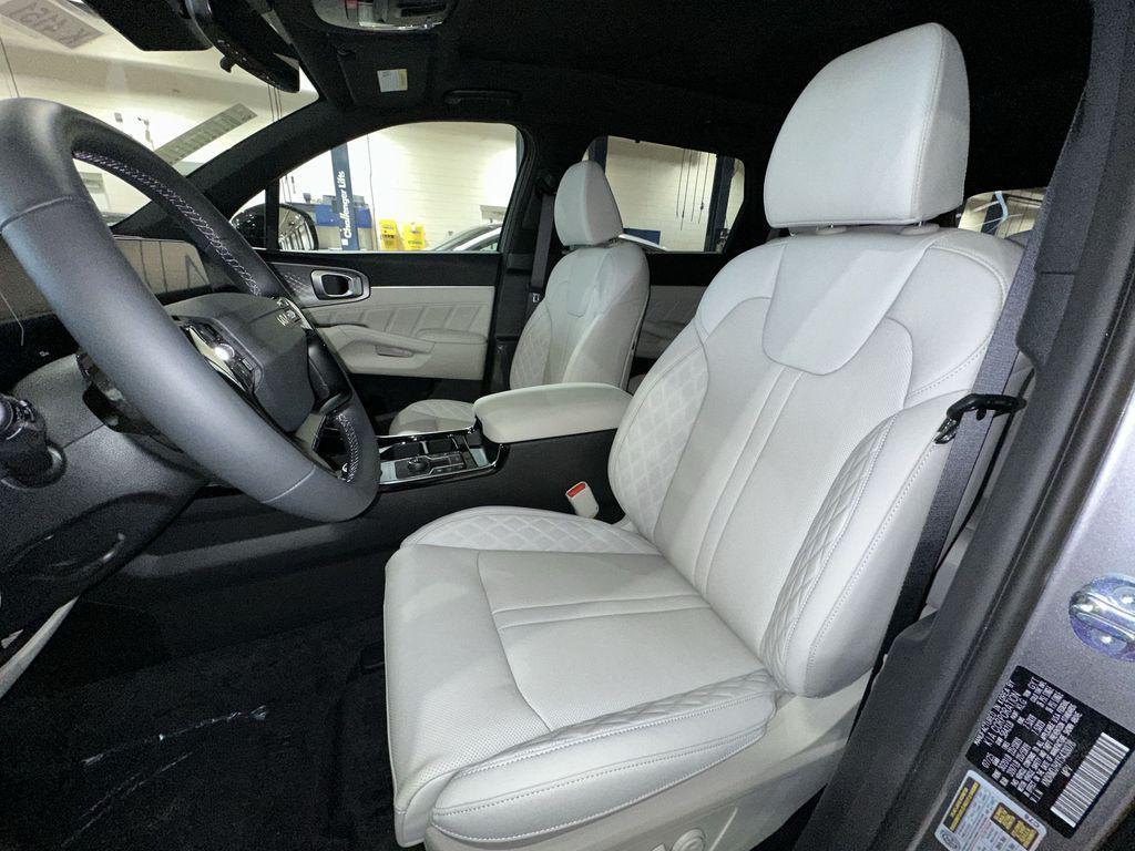 new 2026 Kia Sorento Plug-In Hybrid car, priced at $53,535