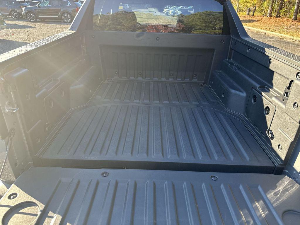 used 2025 Hyundai SANTA CRUZ car, priced at $27,757